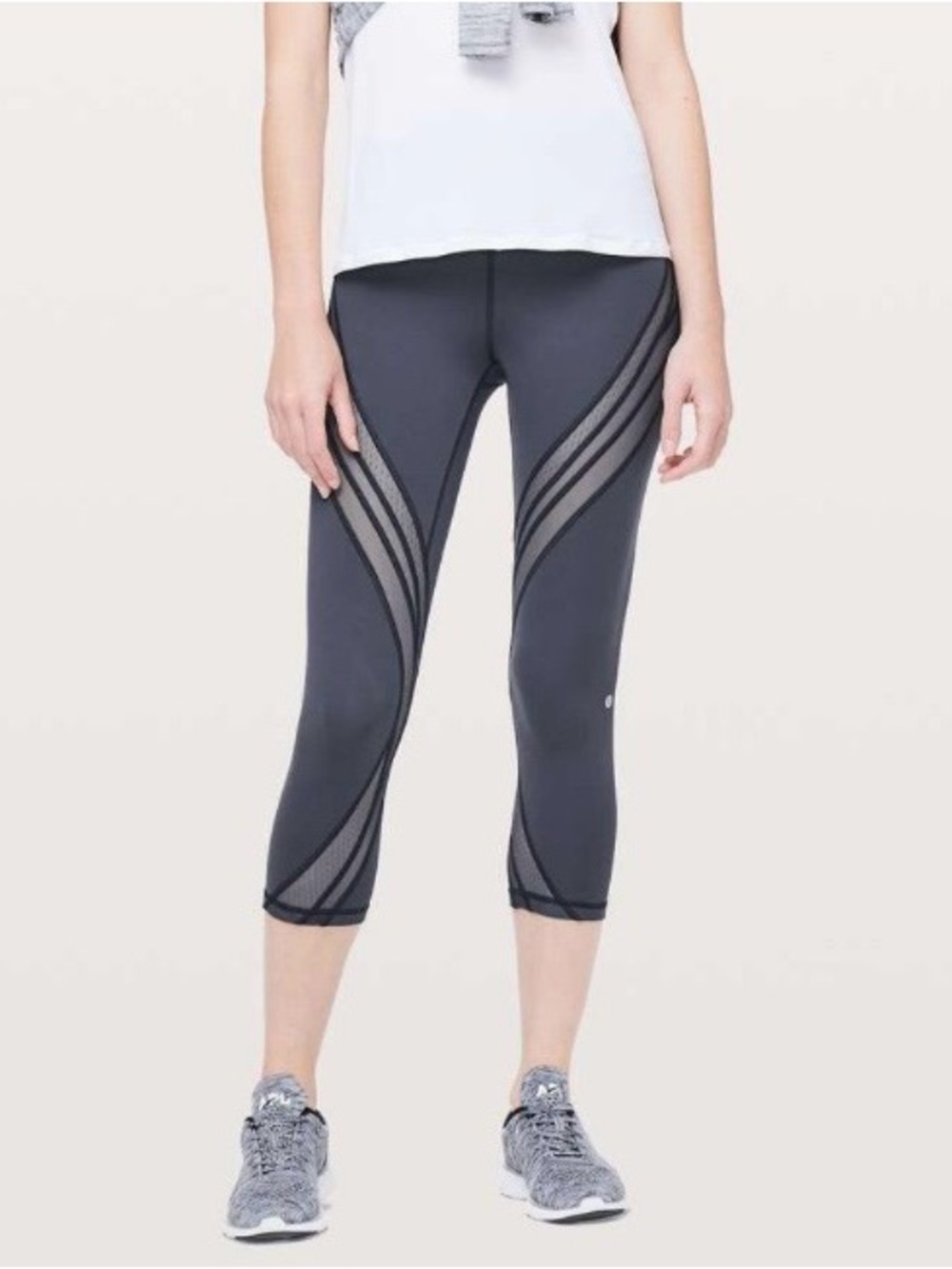 Lululemon Never Still Crop 21” Leggings Cadet Blue Size 4 Mesh Luxtreme